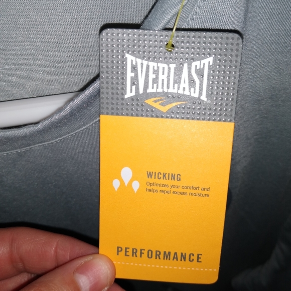 🎉1 Hr Sale🎉Everlast🌵NWT💕3 PK White/Gray Tees - Picture 7 of 10